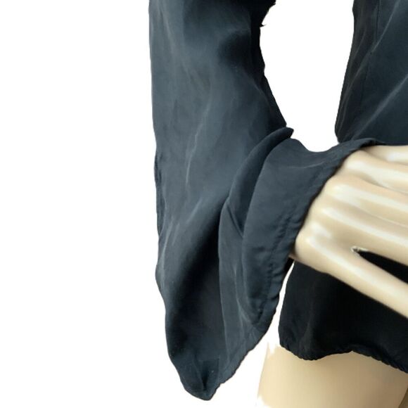 Line + Dot Black Cold Shoulder Long Sleeve V-Neck Coquette Womens Blouse Small - Picture 5 of 11